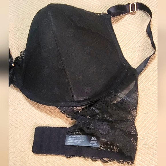 Black Lace Bra [NWOT] - Picture 9 of 12